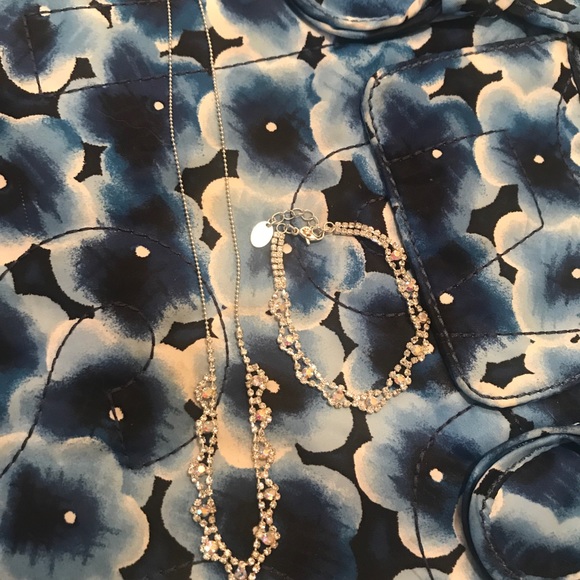 Claire jewelry set( bracelet+necklace - Picture 3 of 6